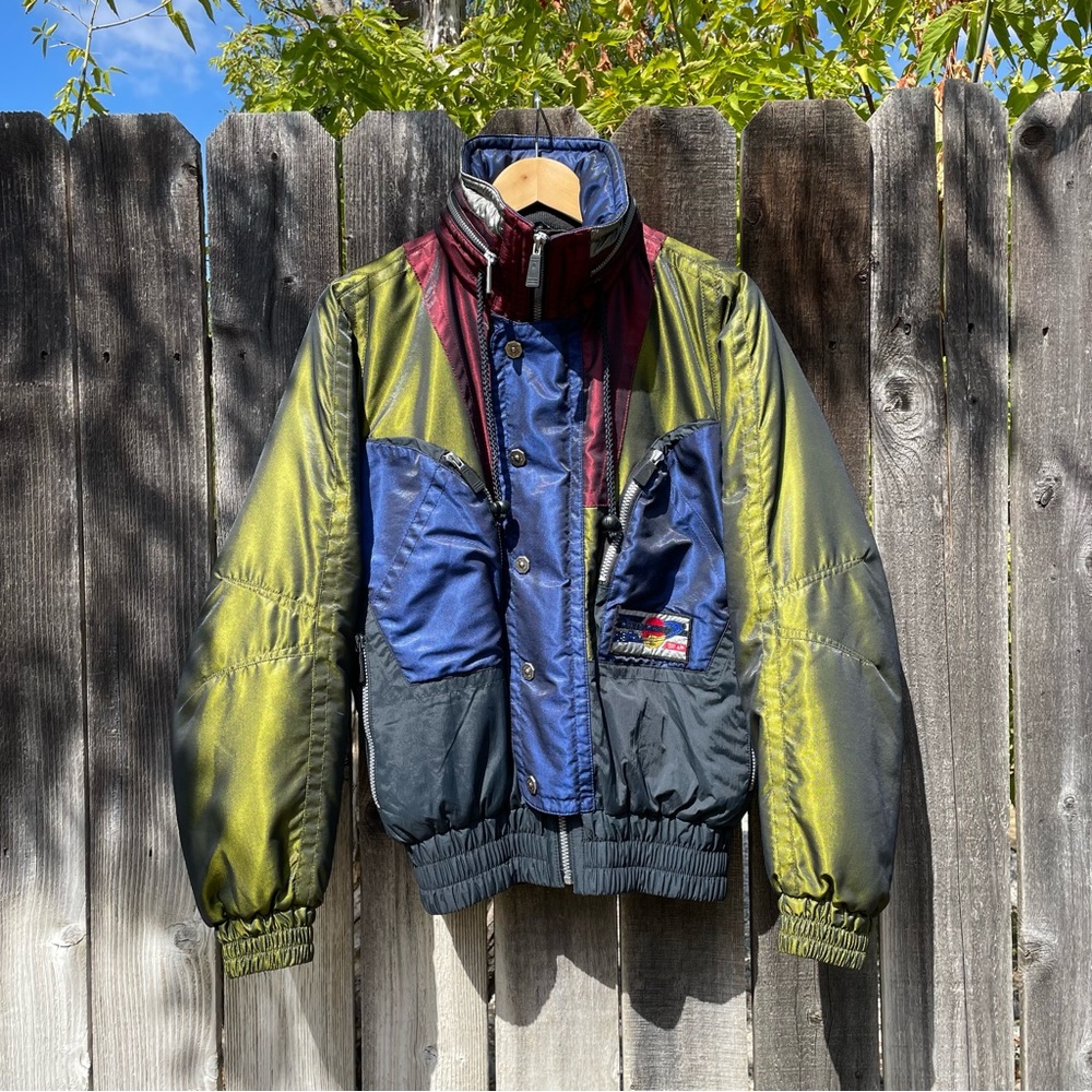 90’s vintage ski jacket by HEAD